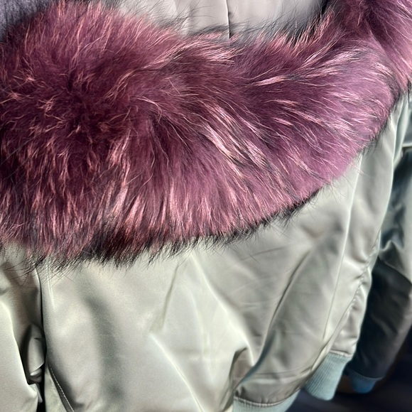 SAM. Green Bomber Jacket with Burgundy Fur-lined Hood - Picture 2 of 2